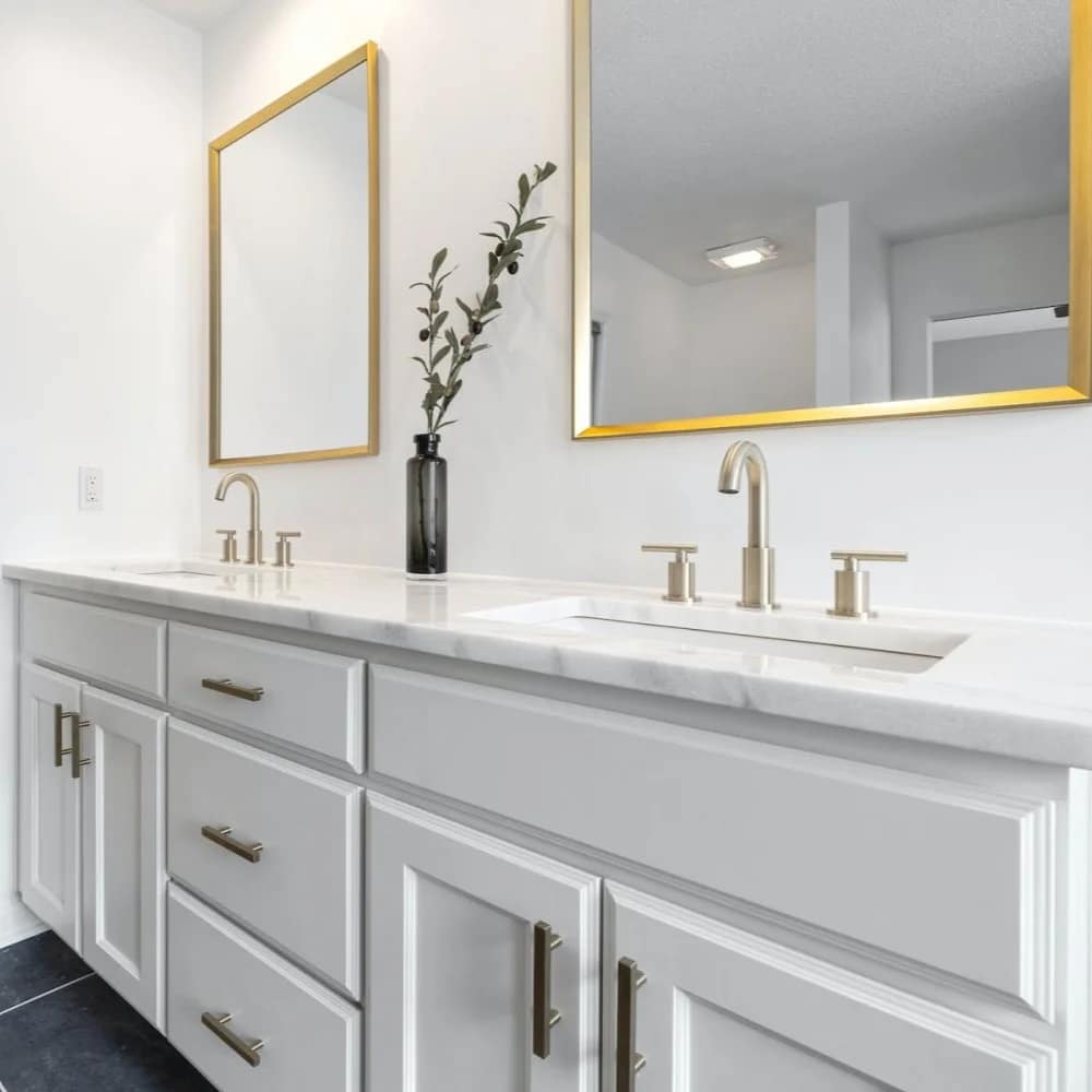 White Quartz Bathroom Worktop Cut For His & Hers Sinks