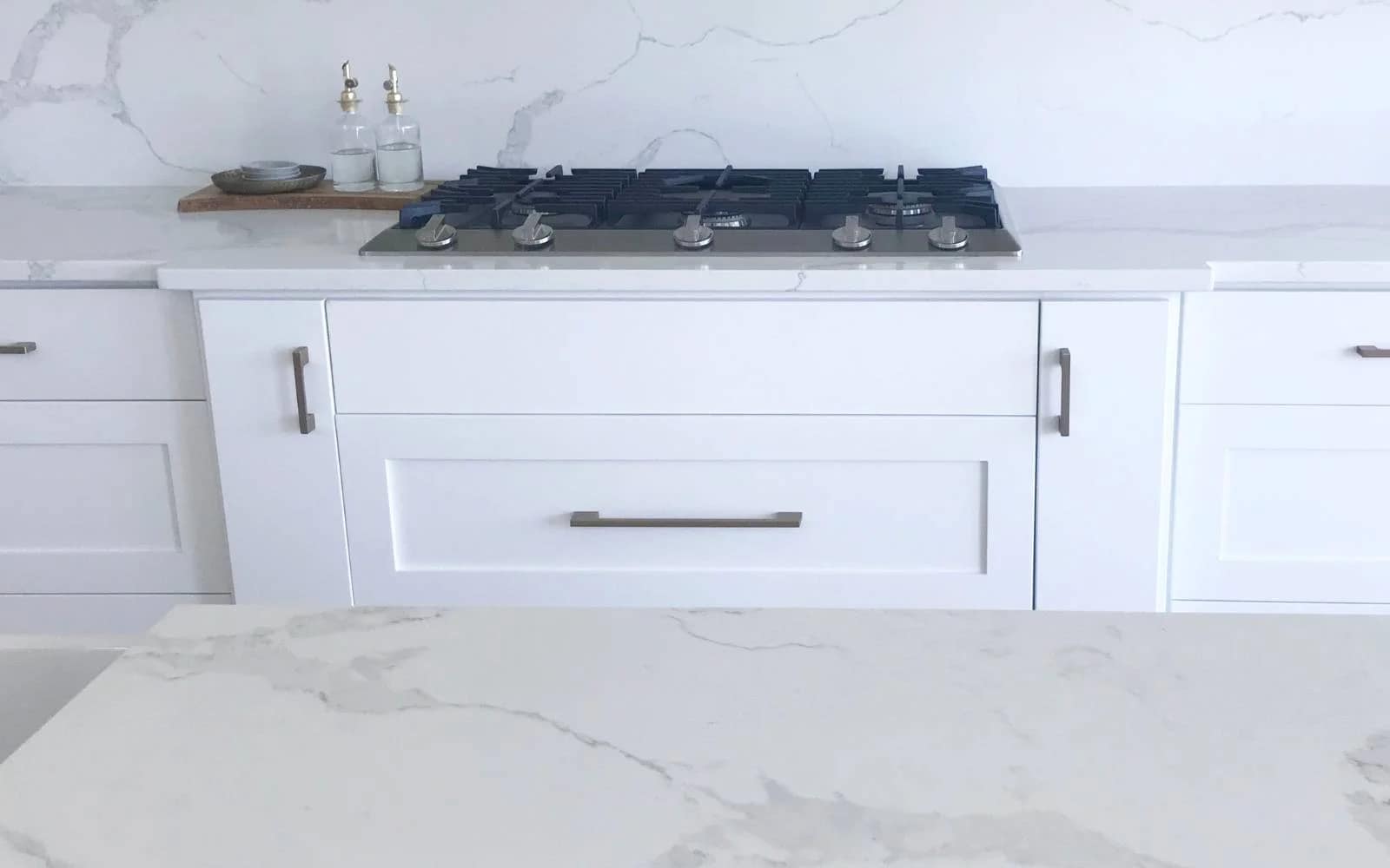 Quartz Worktops & Back Splash